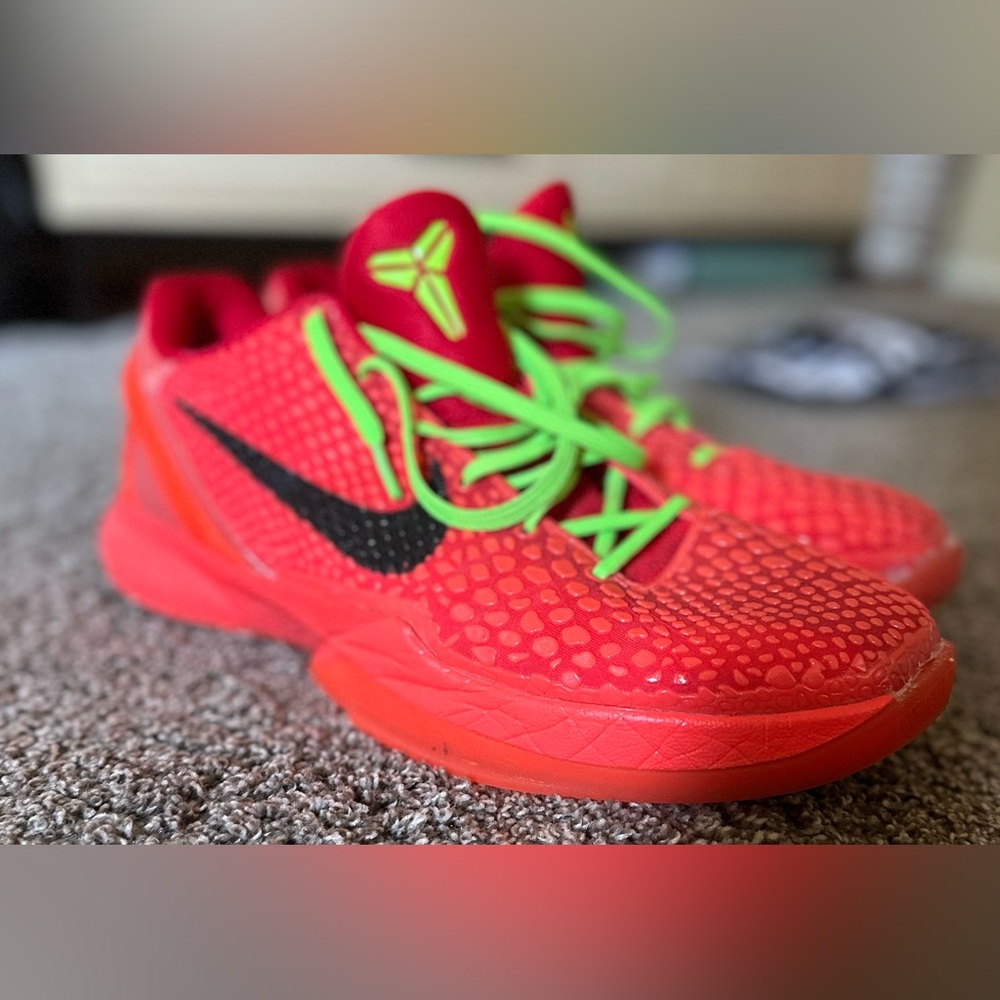 Nike Kobe 6 Reverse Grinches Size 12